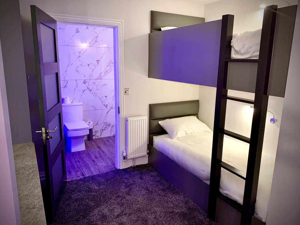 middle front bunk beds